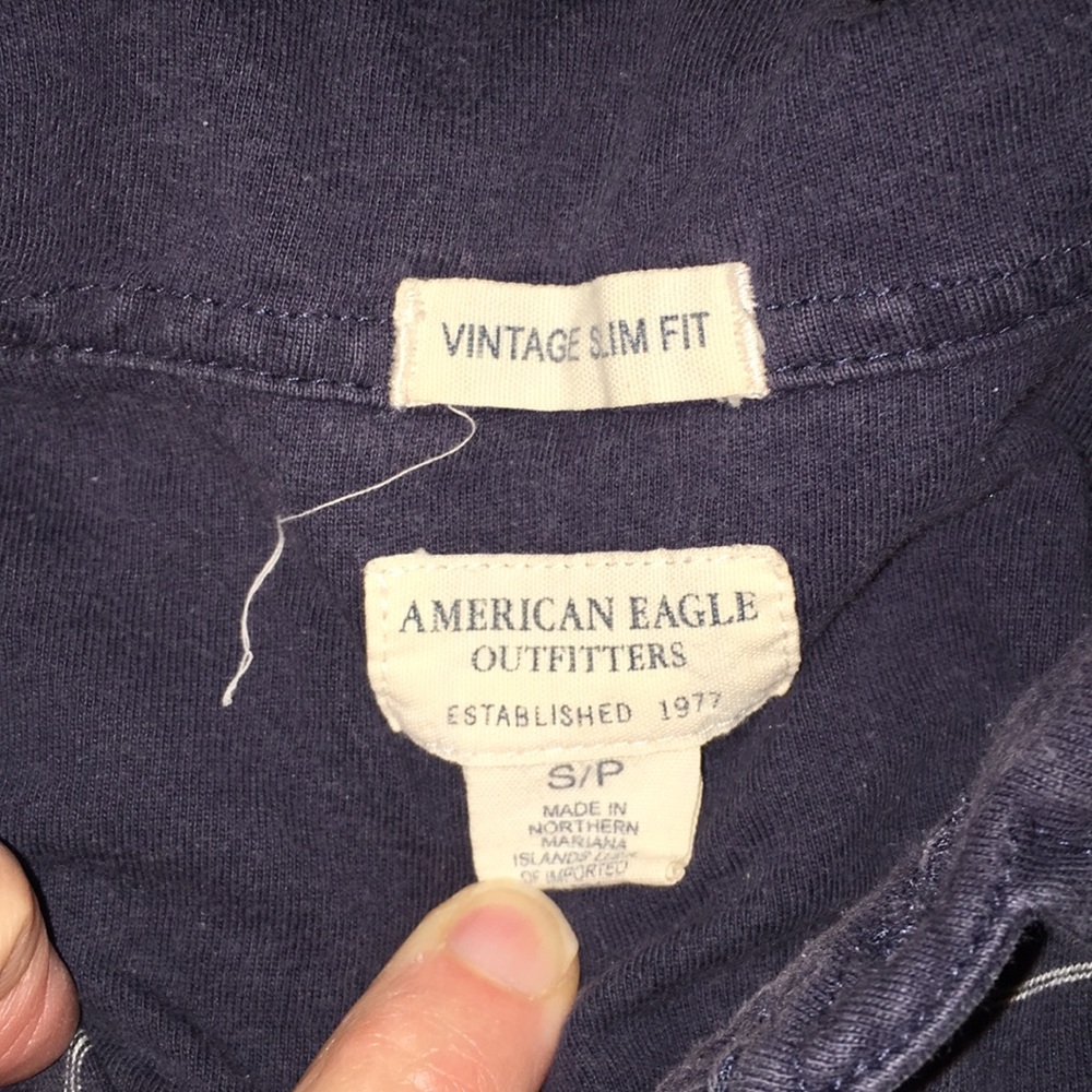 🌻5/$15-AE vintage slim fit shirt. Size small blue stripe - Picture 3 of 4